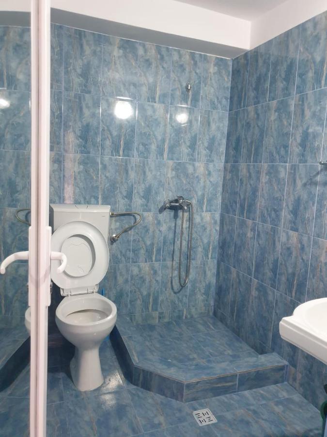 Casa Dina Hotell Băile Herculane Exteriör bild
