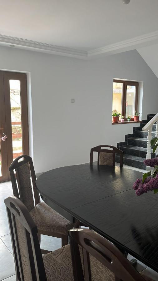Casa Dina Hotell Băile Herculane Exteriör bild