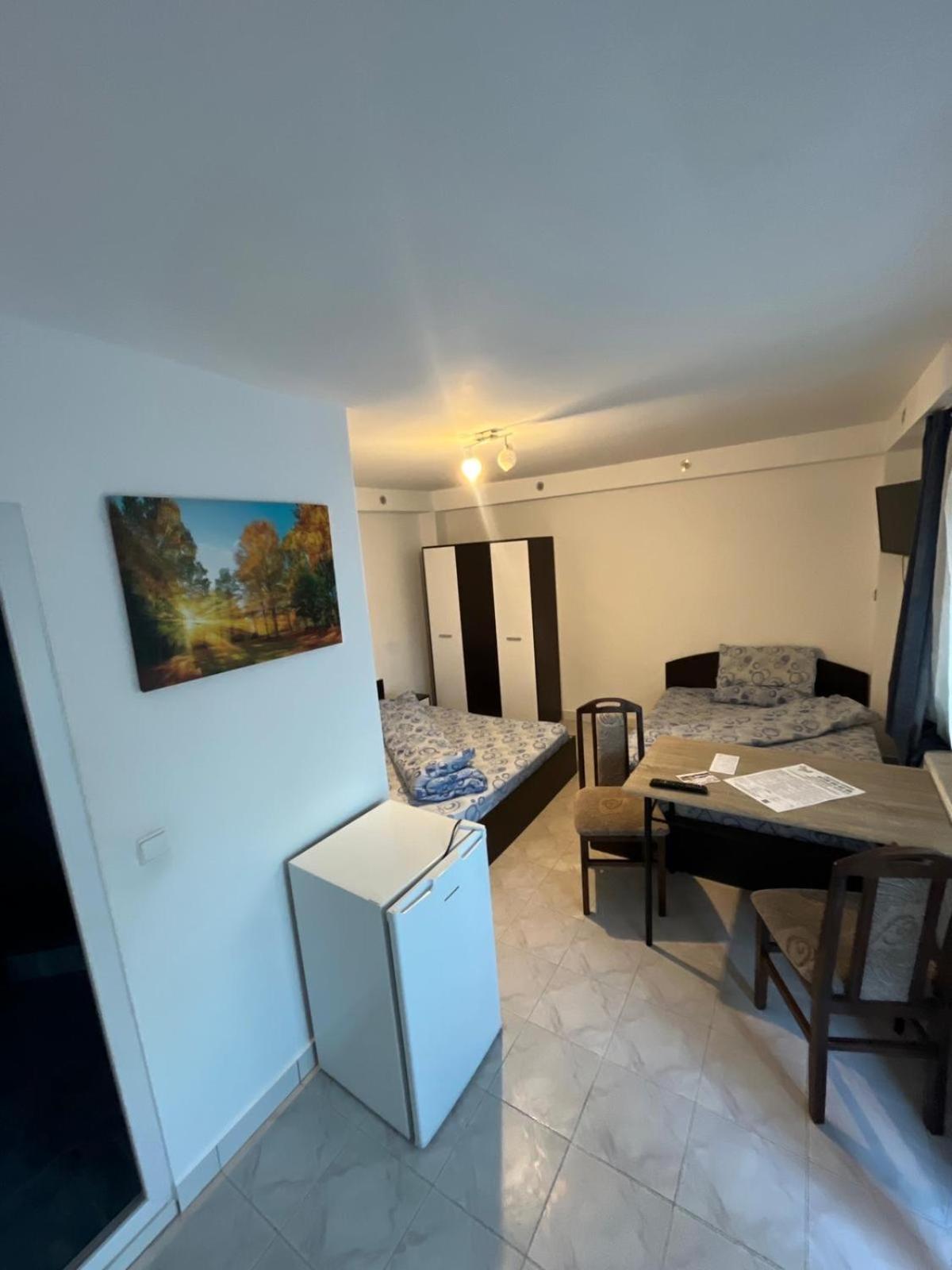 Casa Dina Hotell Băile Herculane Exteriör bild